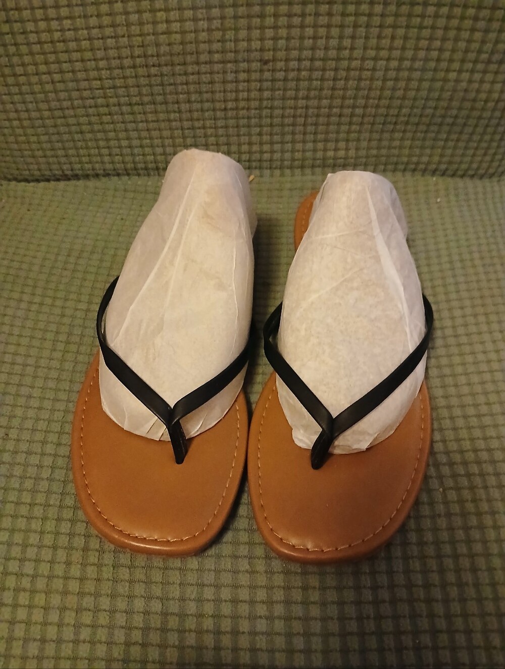 Shade & Shore Black Strap Tan Footbed Women's Flip Flop Sandals Sz 9 (082826A)